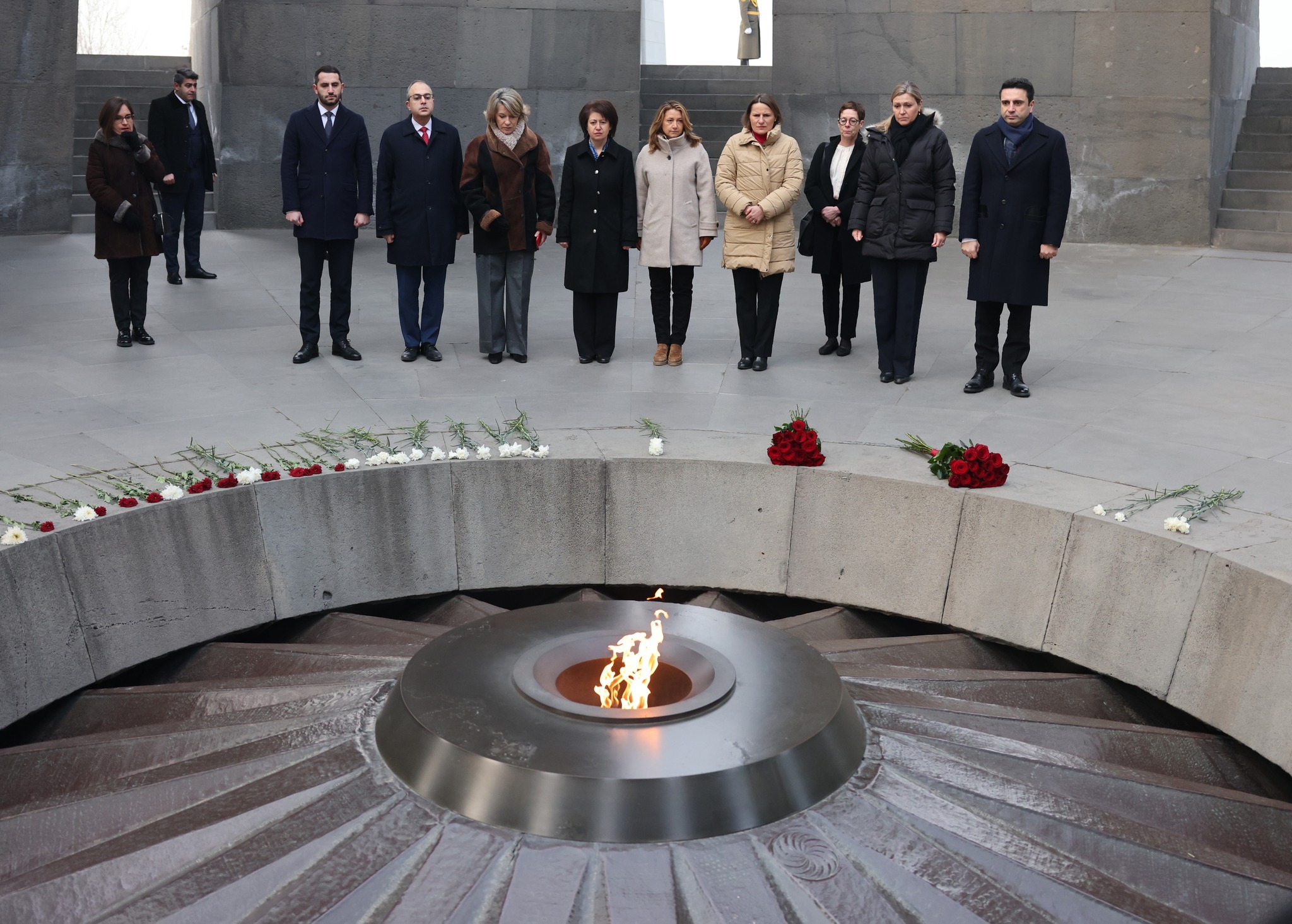 զզզզզզ.jpg (661 KB)